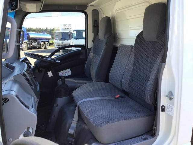 いすゞエルフアルミバン小型（2t・3t）[写真34]