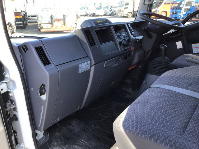 いすゞエルフアルミバン小型（2t・3t）[写真35]