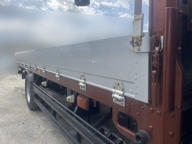 三菱ふそうファイターセルフクレーン4段増トン（6t・8t）[写真05]