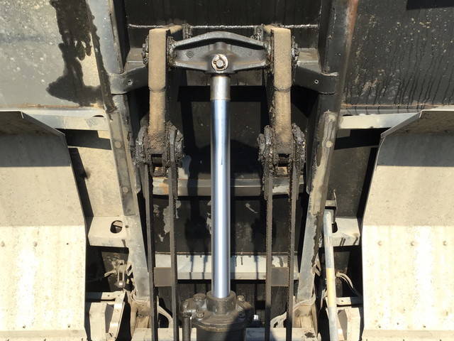 日野レンジャーダンプ中型（4t）[写真17]