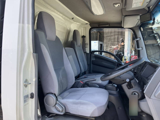 いすゞエルフパネルバン小型（2t・3t）[写真28]