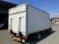 いすゞエルフパネルバン小型（2t・3t）[写真02]