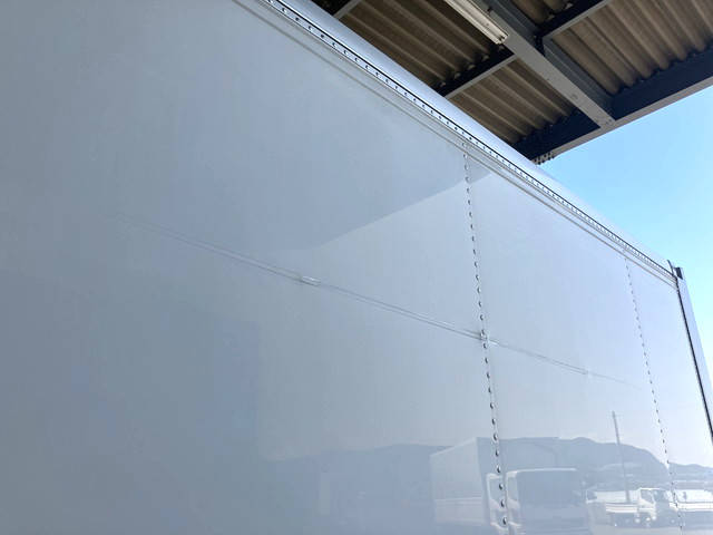 いすゞエルフパネルバン小型（2t・3t）[写真07]