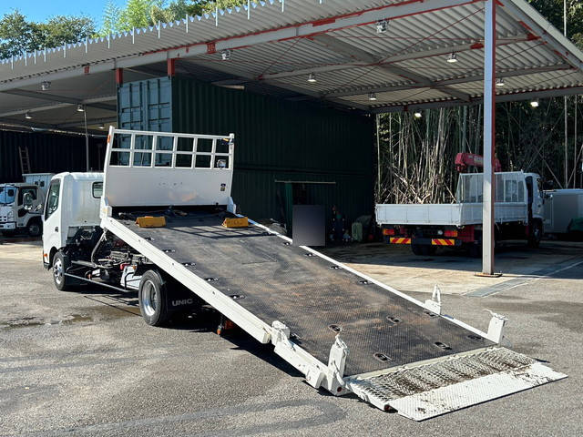 日野デュトロセーフティローダー小型（2t・3t）[写真10]