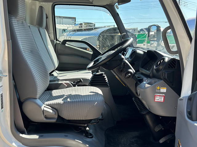 日野デュトロセーフティローダー小型（2t・3t）[写真28]