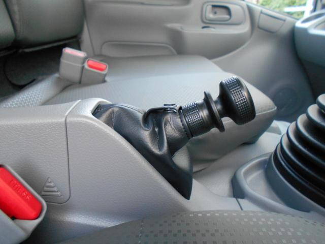 日野デュトロダンプ小型（2t・3t）[写真28]