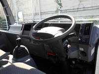 いすゞエルフセーフティローダー小型（2t・3t）[写真26]