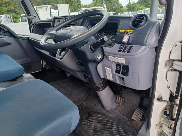 三菱ふそうキャンターダブルキャブ（Wキャブ）小型（2t・3t）[写真25]