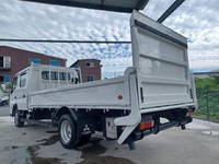 三菱ふそうキャンターダブルキャブ（Wキャブ）小型（2t・3t）[写真02]