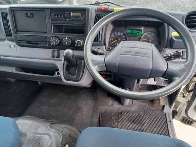 三菱ふそうキャンターダブルキャブ（Wキャブ）小型（2t・3t）[写真33]