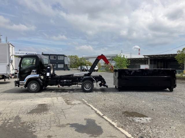 いすゞフォワードコンテナ専用車中型（4t）[写真12]