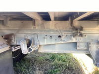 いすゞエルフボトルバン小型（2t・3t）[写真18]