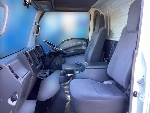 いすゞエルフボトルバン小型（2t・3t）[写真22]