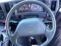 いすゞエルフボトルバン小型（2t・3t）[写真23]