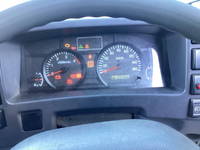 いすゞエルフボトルバン小型（2t・3t）[写真24]