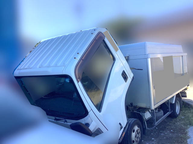 いすゞエルフボトルバン小型（2t・3t）[写真06]