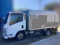 いすゞエルフボトルバン小型（2t・3t）[写真07]