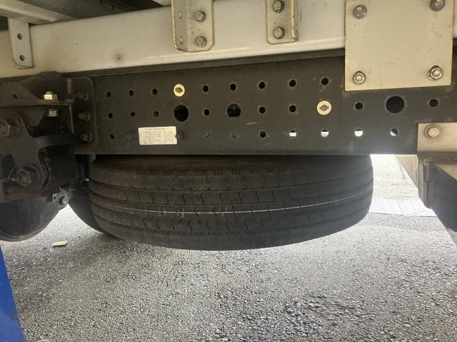 三菱ふそうキャンターパネルバン小型（2t・3t）[写真15]