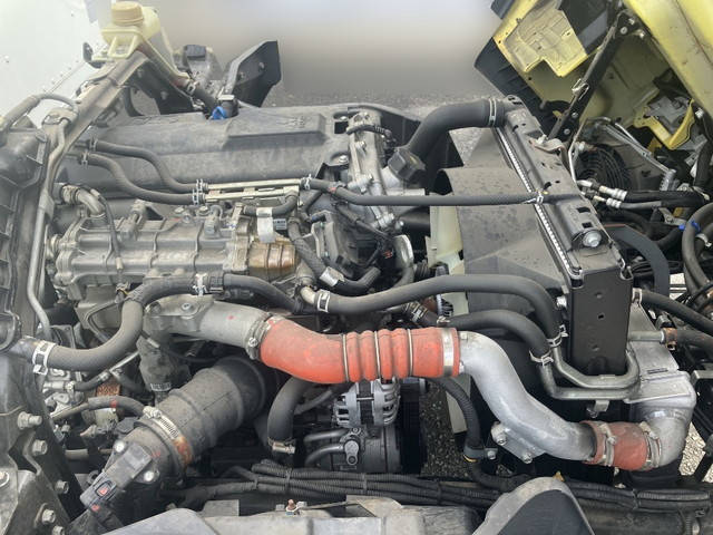 三菱ふそうキャンターパネルバン小型（2t・3t）[写真20]