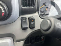 三菱ふそうキャンターパネルバン小型（2t・3t）[写真30]