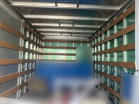 三菱ふそうキャンターパネルバン小型（2t・3t）[写真07]