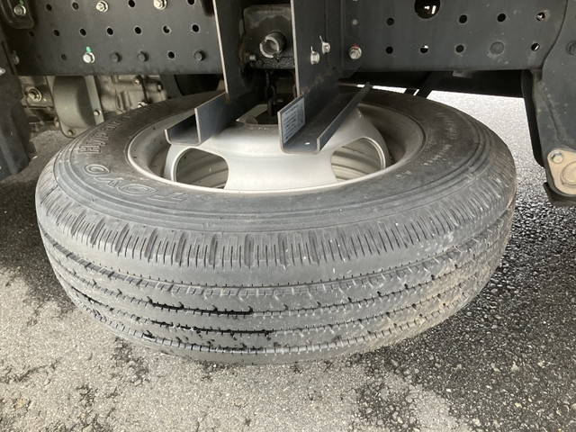 三菱ふそうキャンターガッツ幌車小型（2t・3t）[写真14]