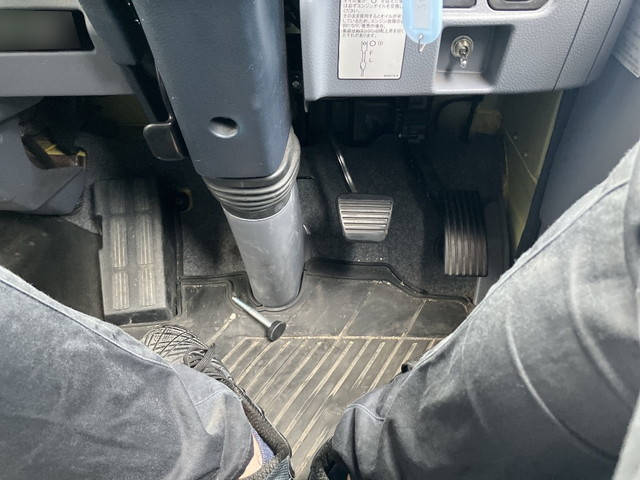 三菱ふそうキャンターガッツ幌車小型（2t・3t）[写真31]