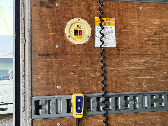 三菱ふそうその他の車種アルミバン小型（2t・3t）[写真17]