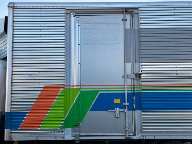 三菱ふそうその他の車種アルミバン小型（2t・3t）[写真05]