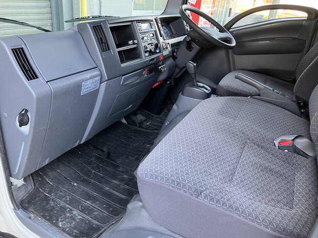 いすゞエルフ冷凍車（冷蔵車）小型（2t・3t）[写真28]