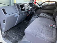 いすゞエルフ冷凍車（冷蔵車）小型（2t・3t）[写真28]