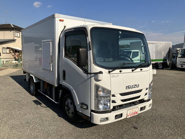いすゞエルフ冷凍車（冷蔵車）小型（2t・3t）[写真03]