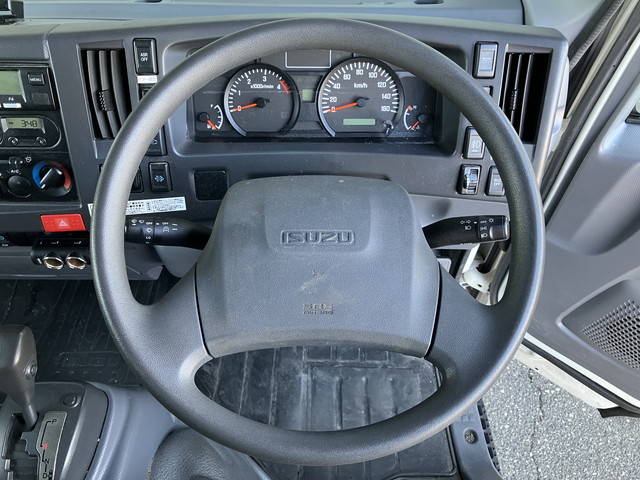 いすゞエルフ冷凍車（冷蔵車）小型（2t・3t）[写真31]