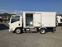 いすゞエルフ冷凍車（冷蔵車）小型（2t・3t）[写真06]