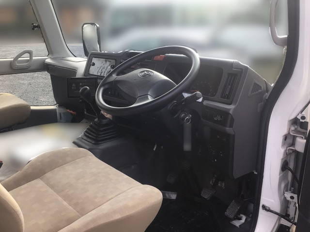 トヨタコースターマイクロバス[写真14]