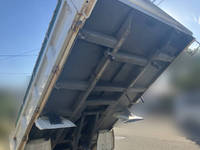 三菱ふそうキャンターダンプ小型（2t・3t）[写真11]