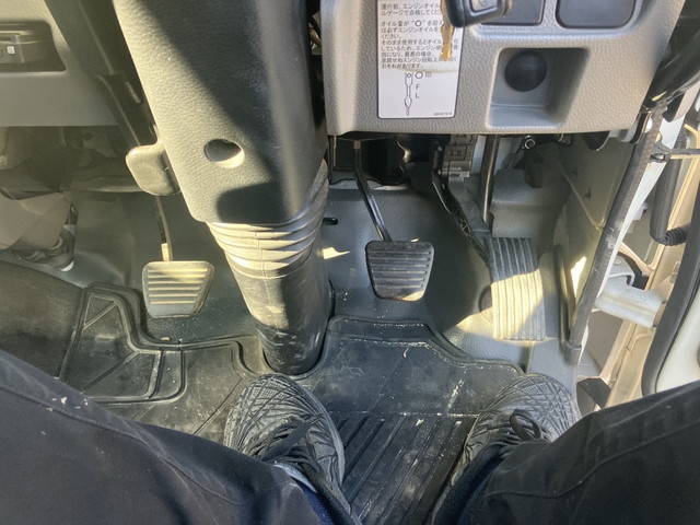 三菱ふそうキャンターダンプ小型（2t・3t）[写真30]