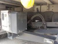 三菱ふそうキャンターアルミバン小型（2t・3t）[写真30]