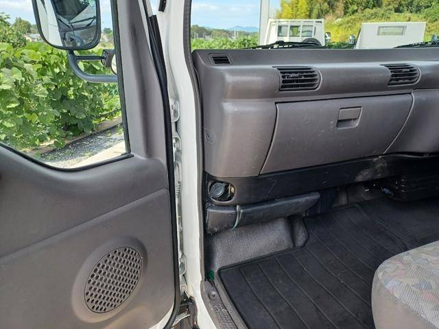 いすゞエルフローダーダンプ小型（2t・3t）[写真17]