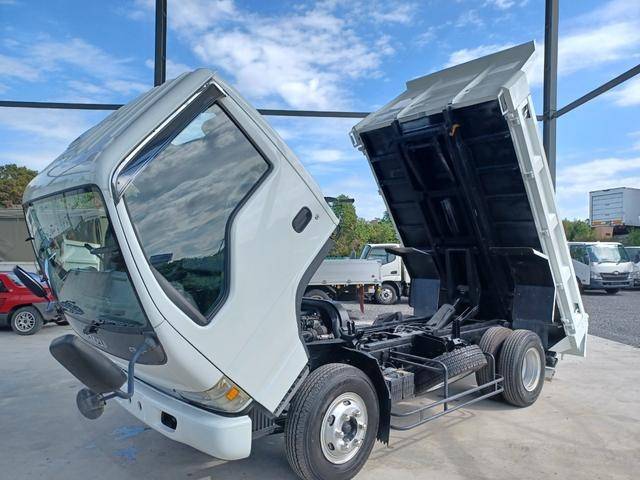 いすゞエルフローダーダンプ小型（2t・3t）[写真03]