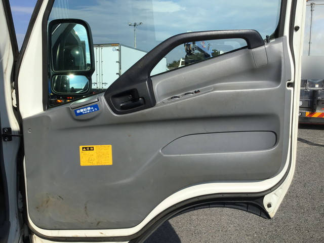 日野デュトロローダーダンプ小型（2t・3t）[写真29]
