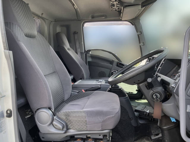 いすゞフォワードアルミブロック中型（4t）[写真28]