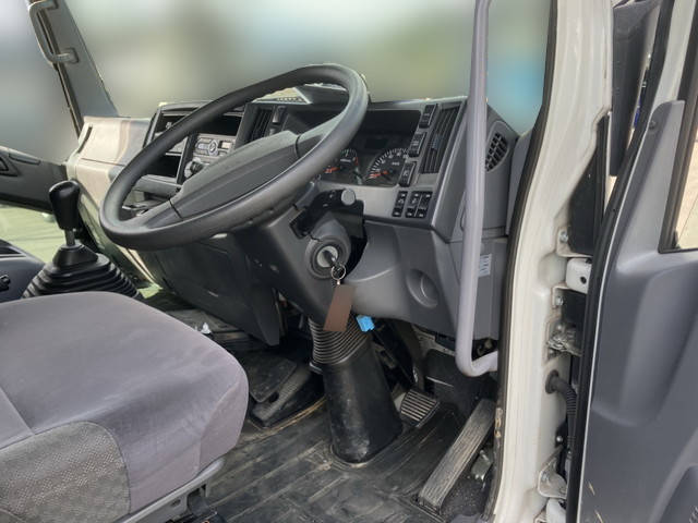 いすゞフォワードアルミブロック中型（4t）[写真30]