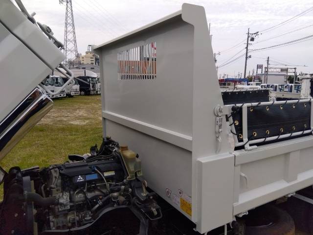 三菱ふそうキャンターダンプ小型（2t・3t）[写真17]