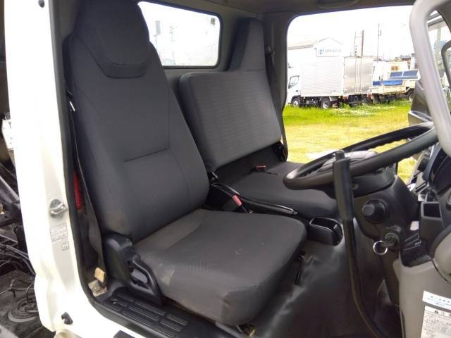 三菱ふそうキャンターダンプ小型（2t・3t）[写真29]