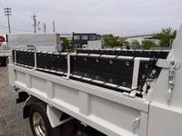 三菱ふそうキャンターダンプ小型（2t・3t）[写真08]