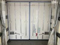 いすゞフォワード冷凍車（冷蔵車）中型（4t）[写真12]