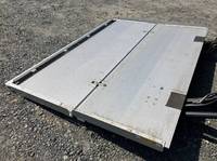 いすゞフォワード冷凍車（冷蔵車）中型（4t）[写真14]