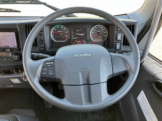 いすゞフォワード冷凍車（冷蔵車）中型（4t）[写真29]