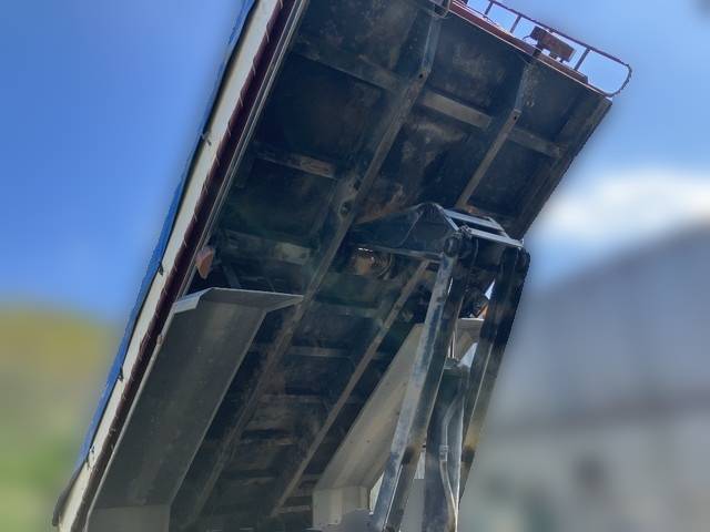 日野プロフィアダンプ大型（10t）[写真11]